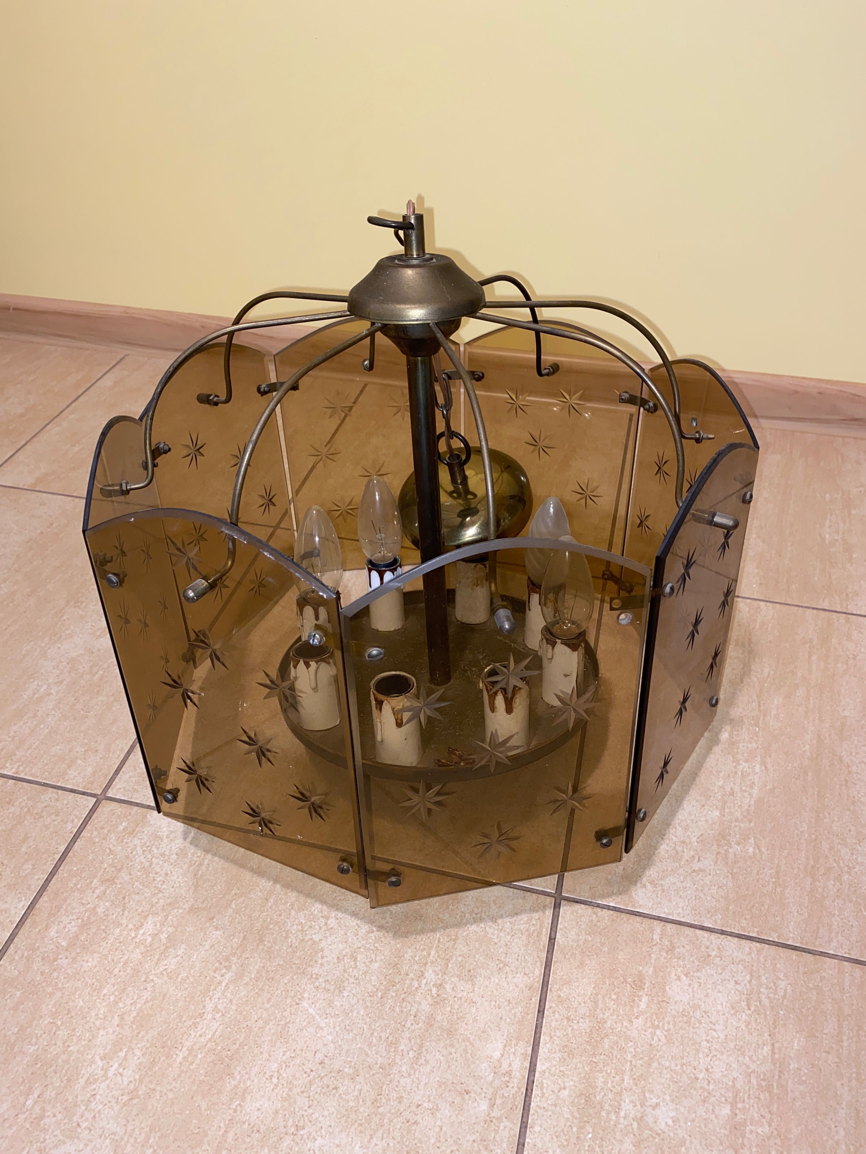 Elegancki żyrandol lampa do dużego pokoju