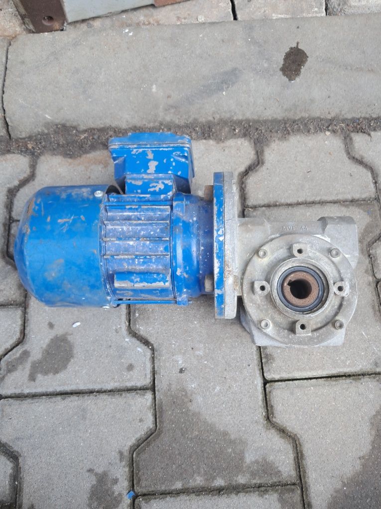 Okazja motoreduktor 0.18kw 39obr