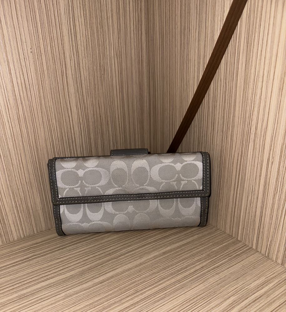 Женский серый оригинальный кошелек coach !