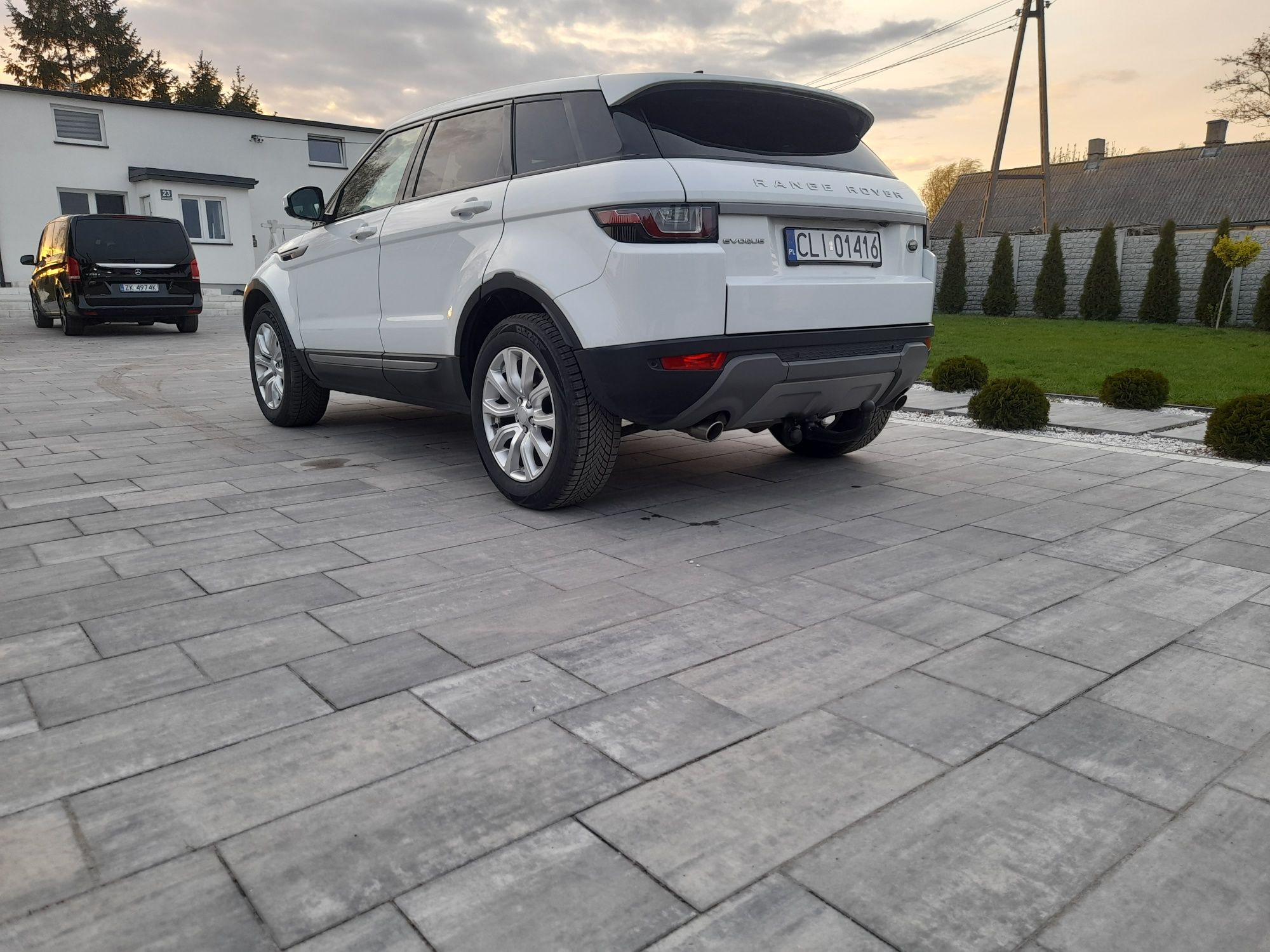 Range rover evoque 2.0d ,4×4.