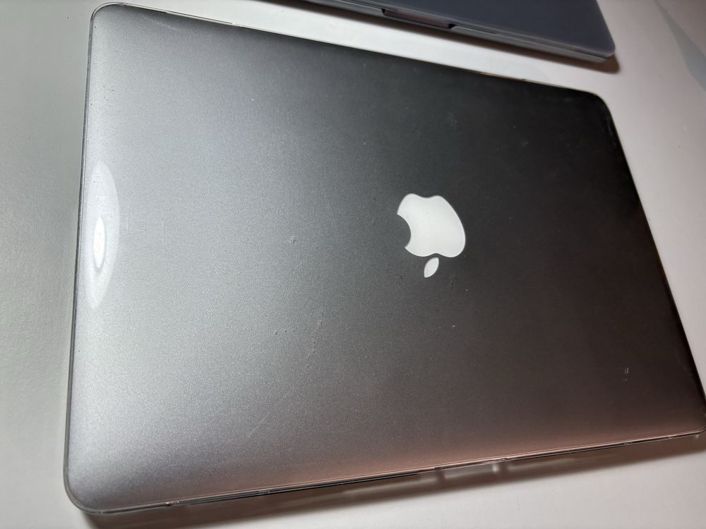 Apple Macbook Air 13” inico 2015