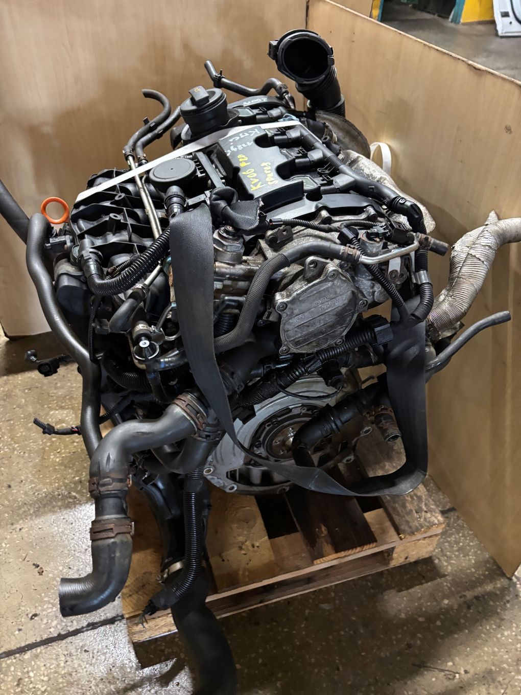 SILNIK KOMPLETNY  2.0 TFSI BWA AXX A3 LEON  OCTAVIA II SUPERB