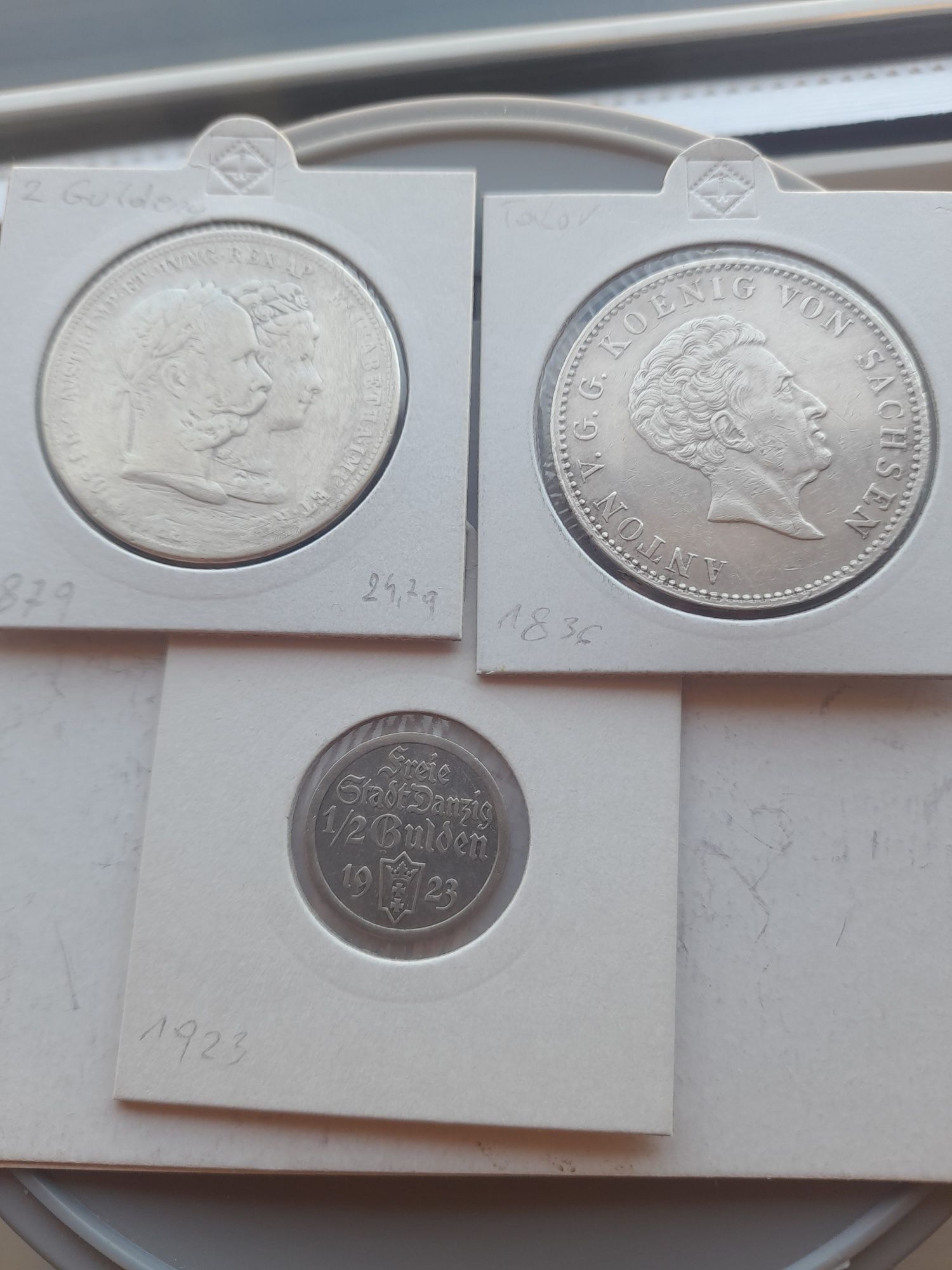 Moneta--1\2 Guldena--1923--srebro