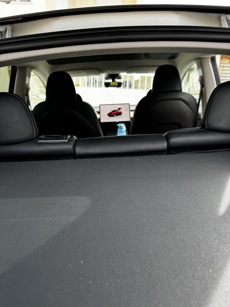 Tesla Model Y RWD