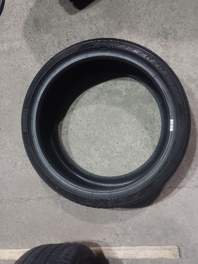 Резина Шини 245 35 R20 Pirelli Pzero