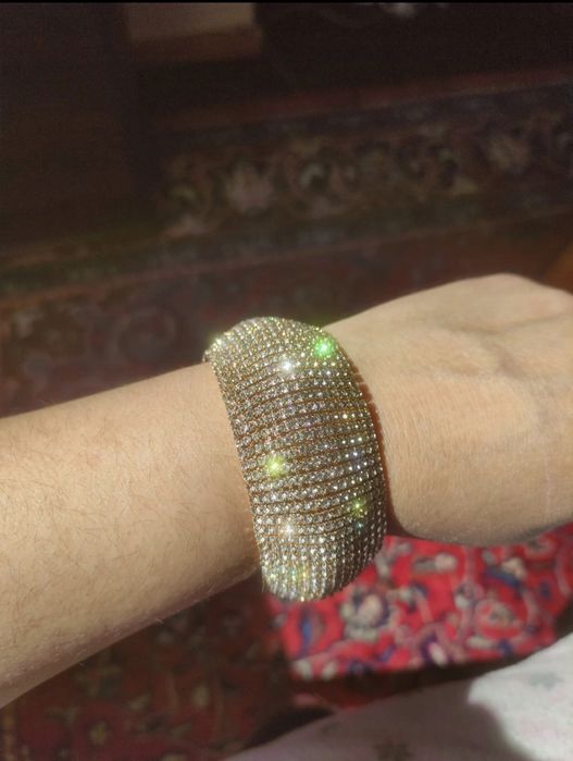 Pulseira Dourada Brilhantes