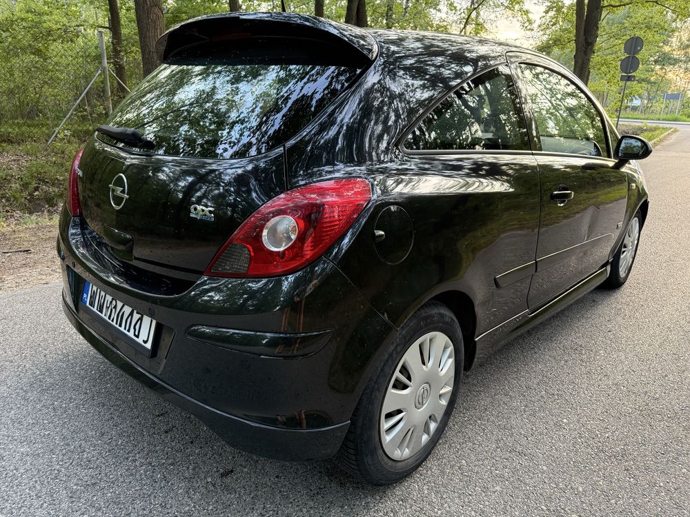Opel Corsa D OPC Line