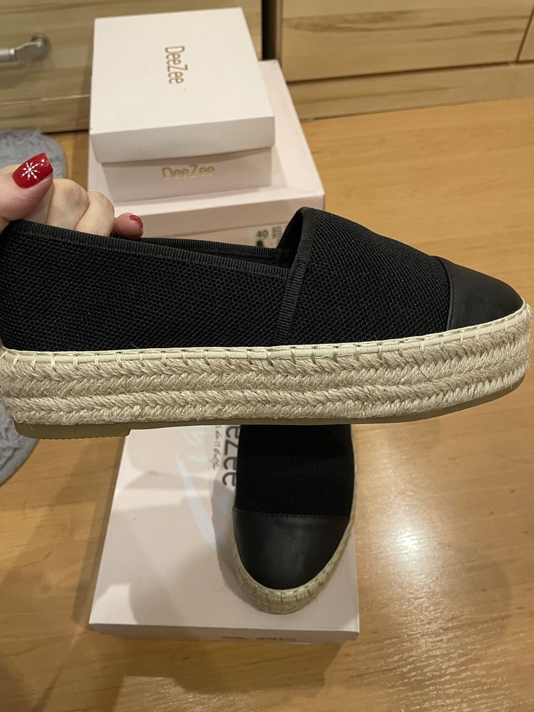 Espadryle na platformie