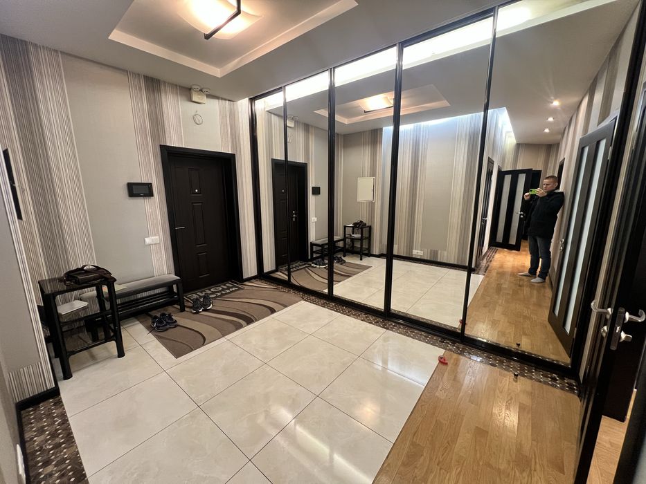 Оренда 3 кім. кв.  ЖК Пори року  Вул. Мокра 20