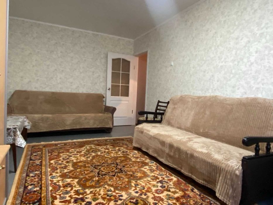 Здаю погодинно подобово 2х кім 44 кв Кр.Ріг,ще вариант дом (з автоном)