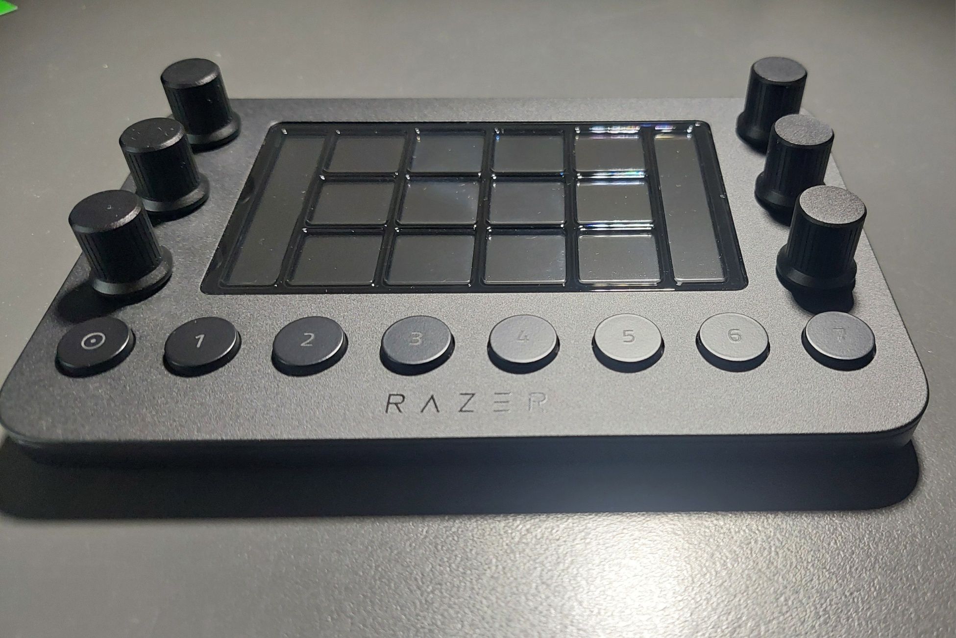Loupedeck Razer Stream Controller
