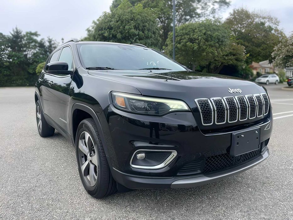 Jeep Cherokee      2022