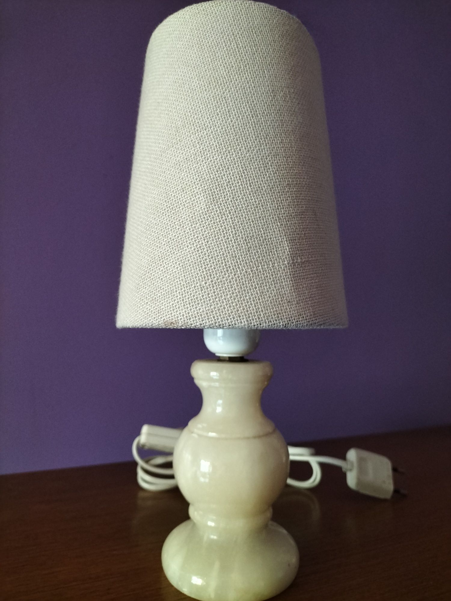 Lampka z alabastrem lampa nocna owalny klosz
