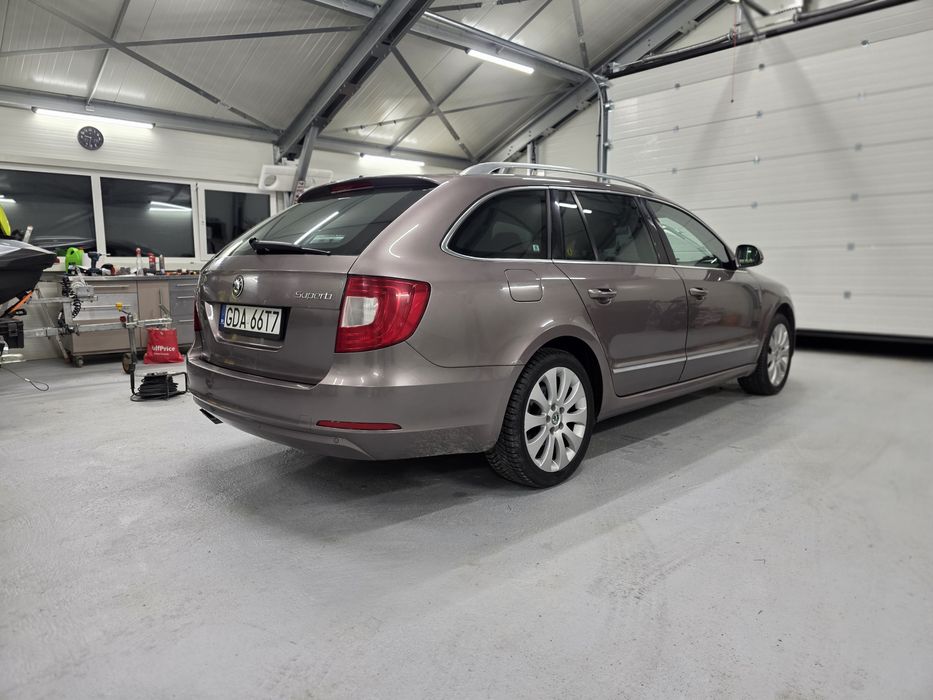 Skoda superb 1.8 dsg 2012