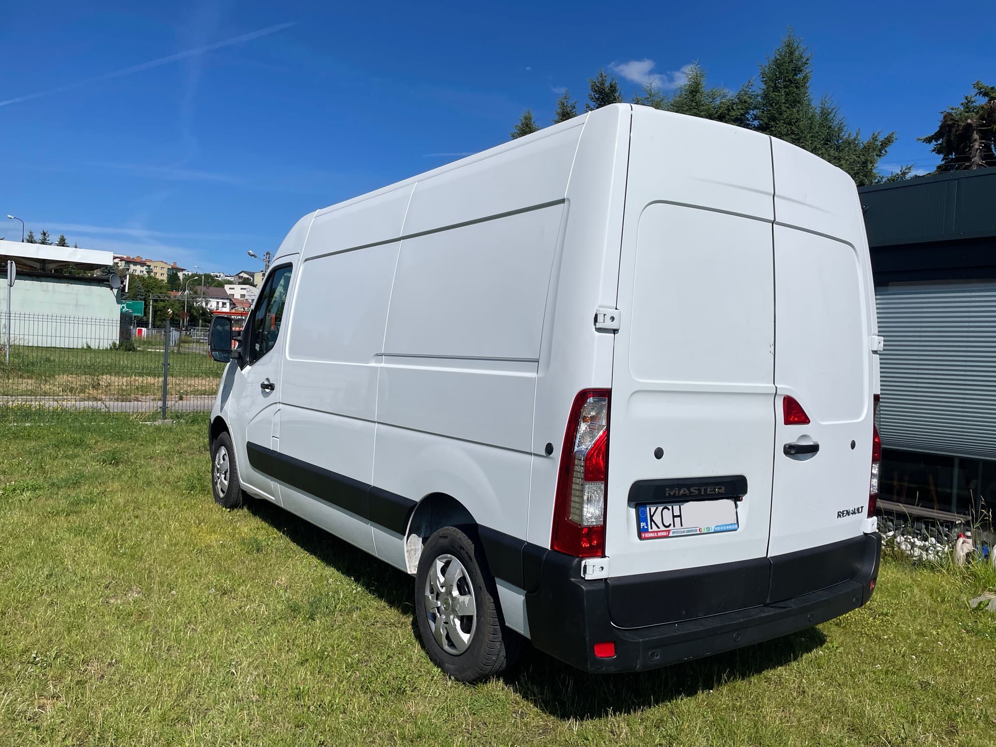 wypożyczalnia busów aut Renault Master L2H2 wolne terminy dostawczak