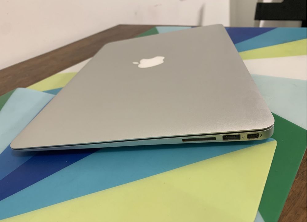 Gwarancja 12 msc Macbook Air 13 i5 128 SSD 4GB super stan