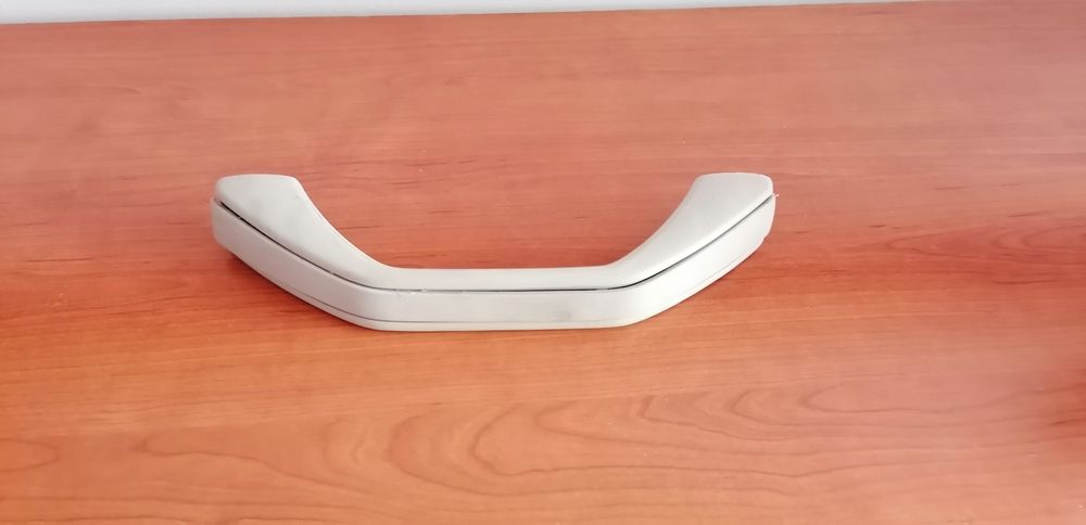 Pega / puxador de tejadilho /teto Peugeot 106
