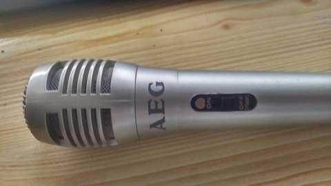 Microphones AEG Novos