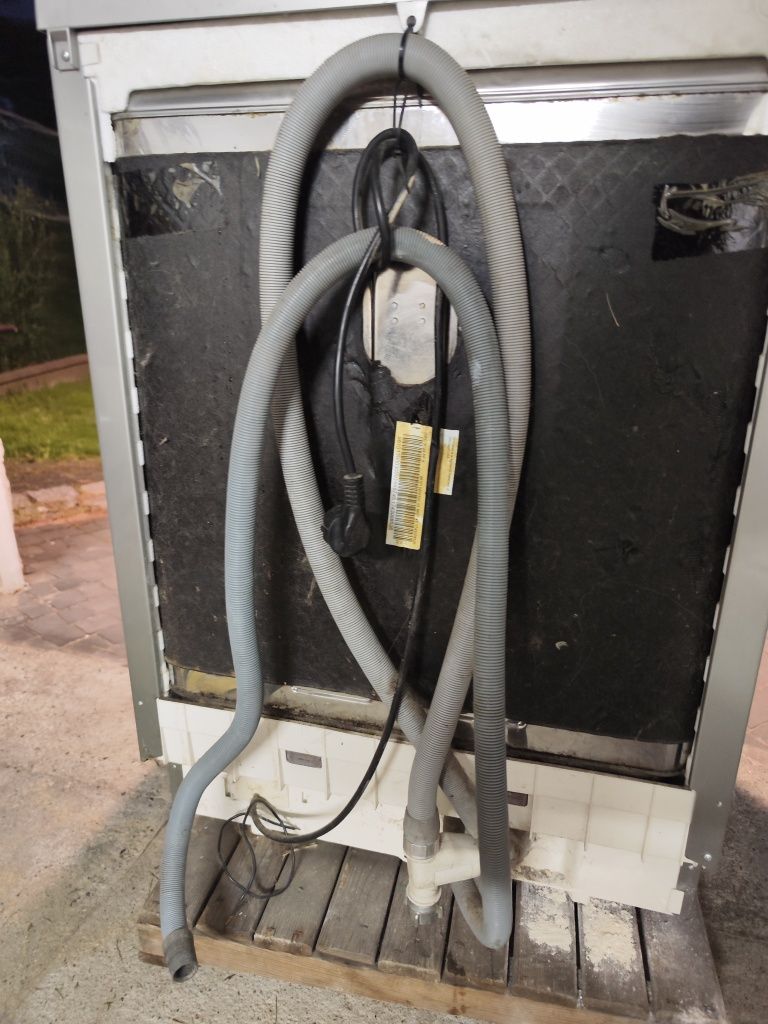 Zmywarka używana sprawna model WFC3C24 PF X