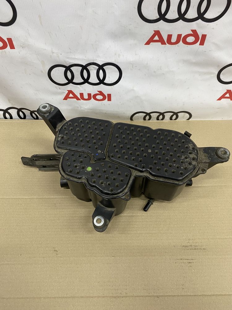 Фильтр угольный абсорбер Audi A4 B8 / A5 / A6 C7 / Q5 8K0201801C