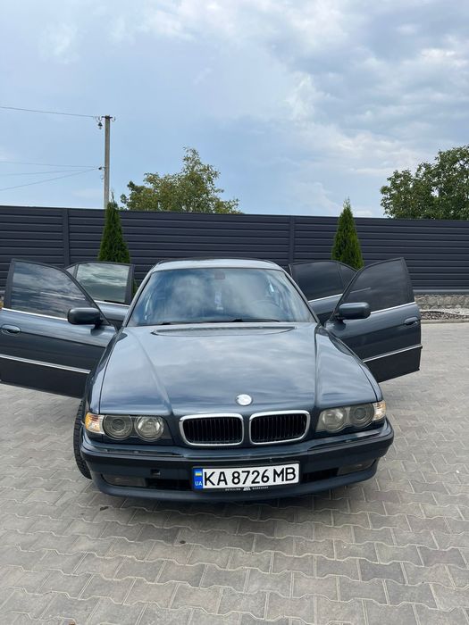 Продам бмв 728i 2000року