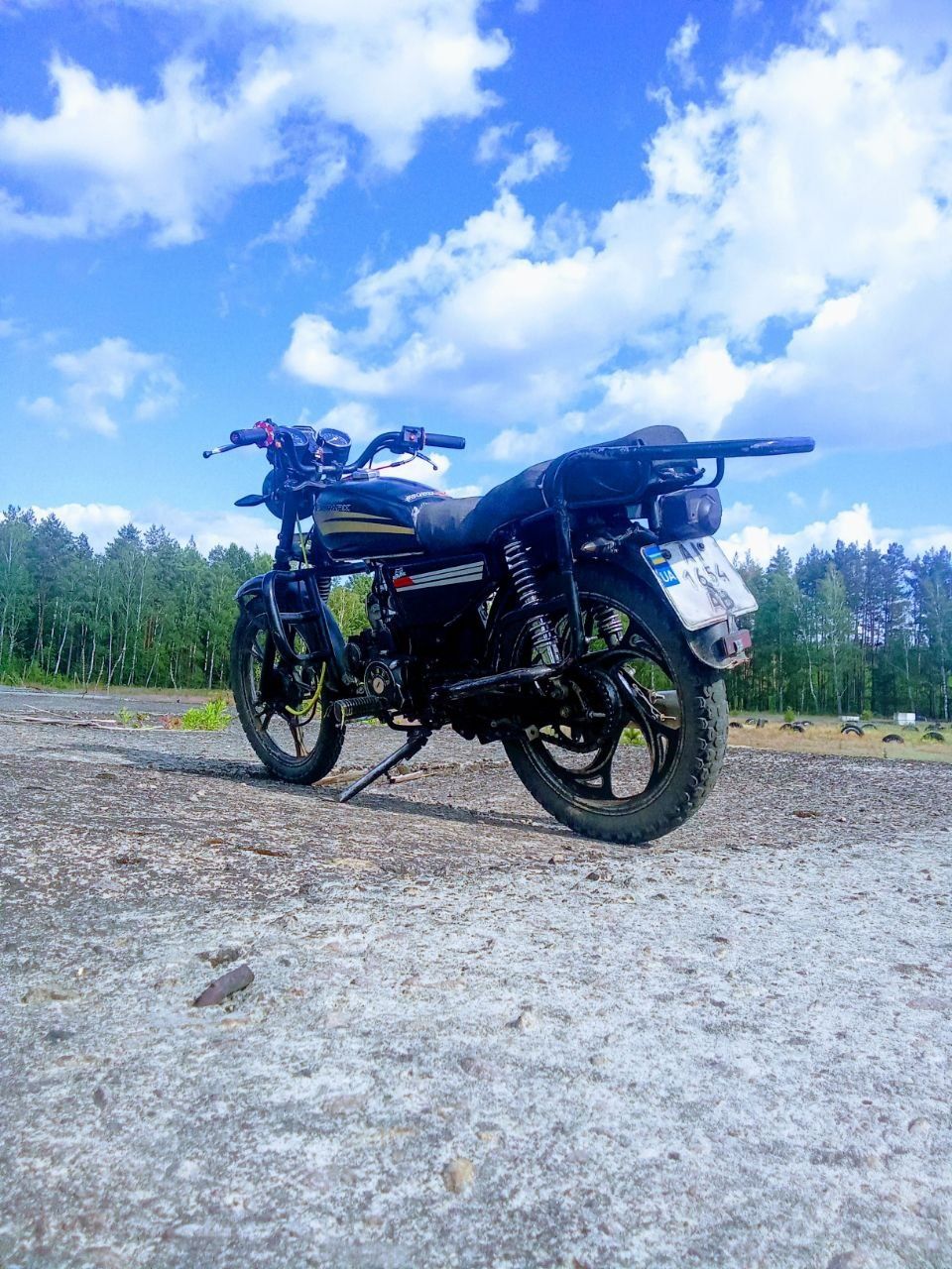 Продаю Срочно спарк 110