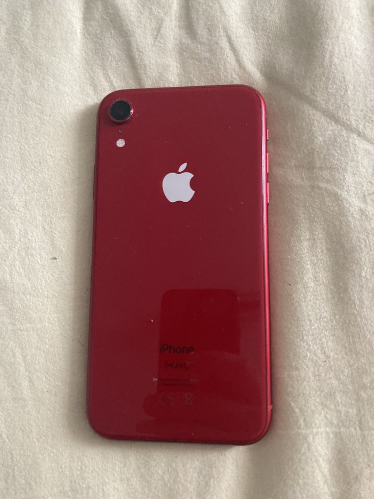 iPhone xr red 128 gb