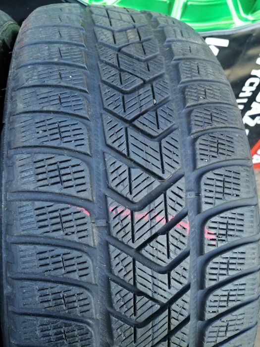 235/50R19 103H Pirelli Scorpion Winter