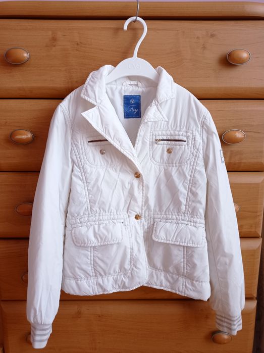 Дуже класна біла куртка на дівчинку 7-8р (122-128см). Вітрівка