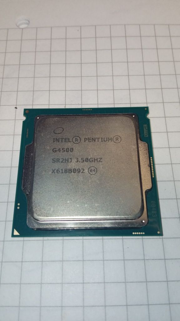 Procesor Intel Pentium G4500, 3.5GHz, 3 MB, BOX (BX80662G4500)