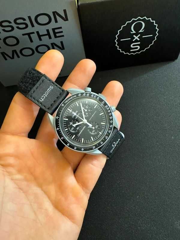 Swatch x Omega Bioceramic Moonswatch Mission to the Moon
SO33M100