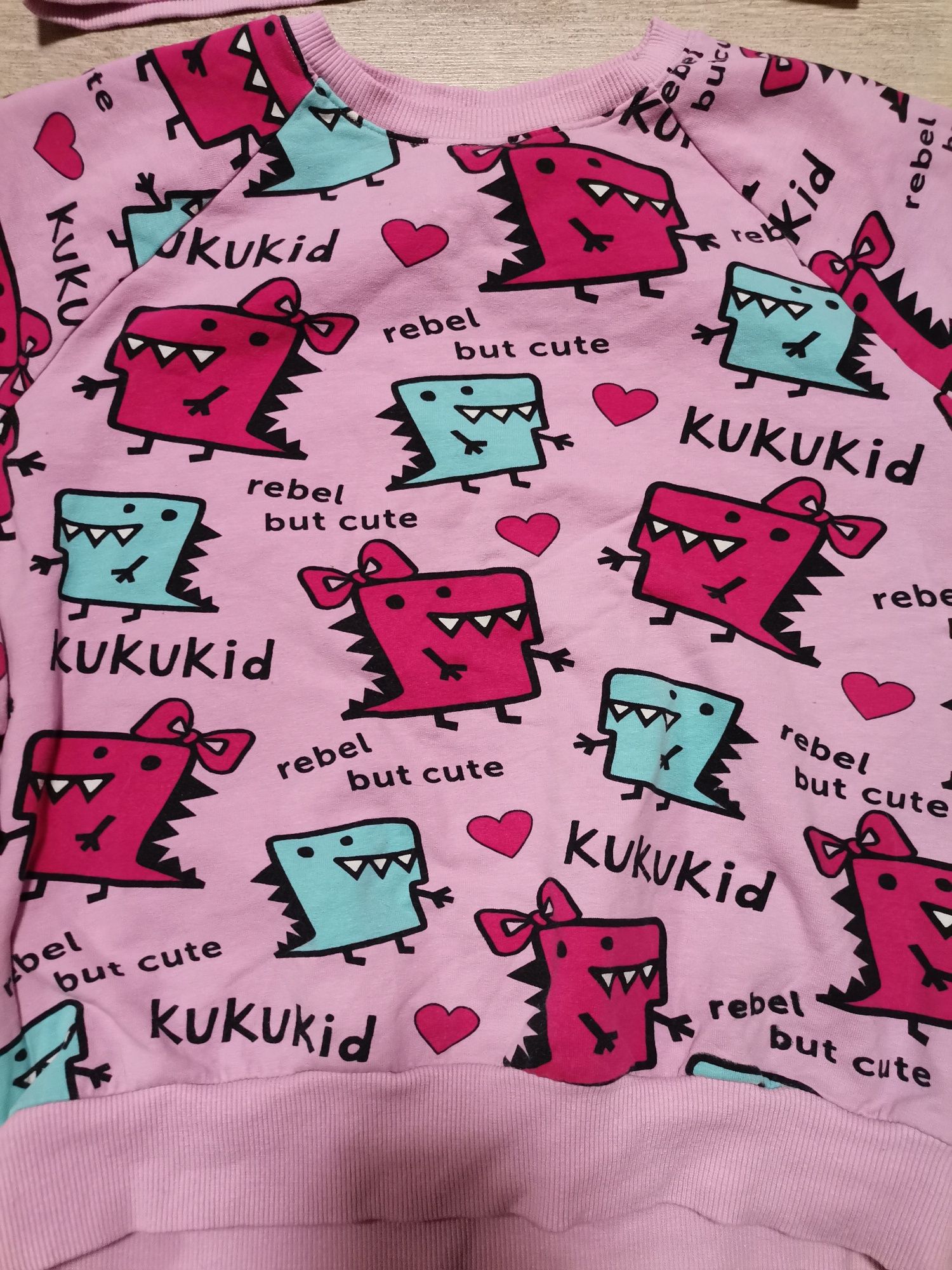 Bluza lub bluzy dla bliźniaczek sióstr rebel but cute kukukids 128 lub