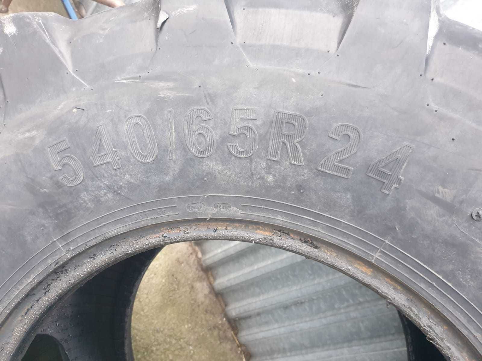 Opony rolnicze Petlas 540/62 R24 2 sztuki