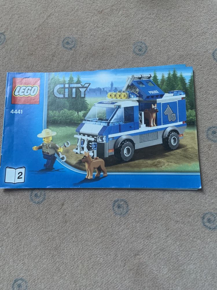 Lego samochód dla psów policyjnych
