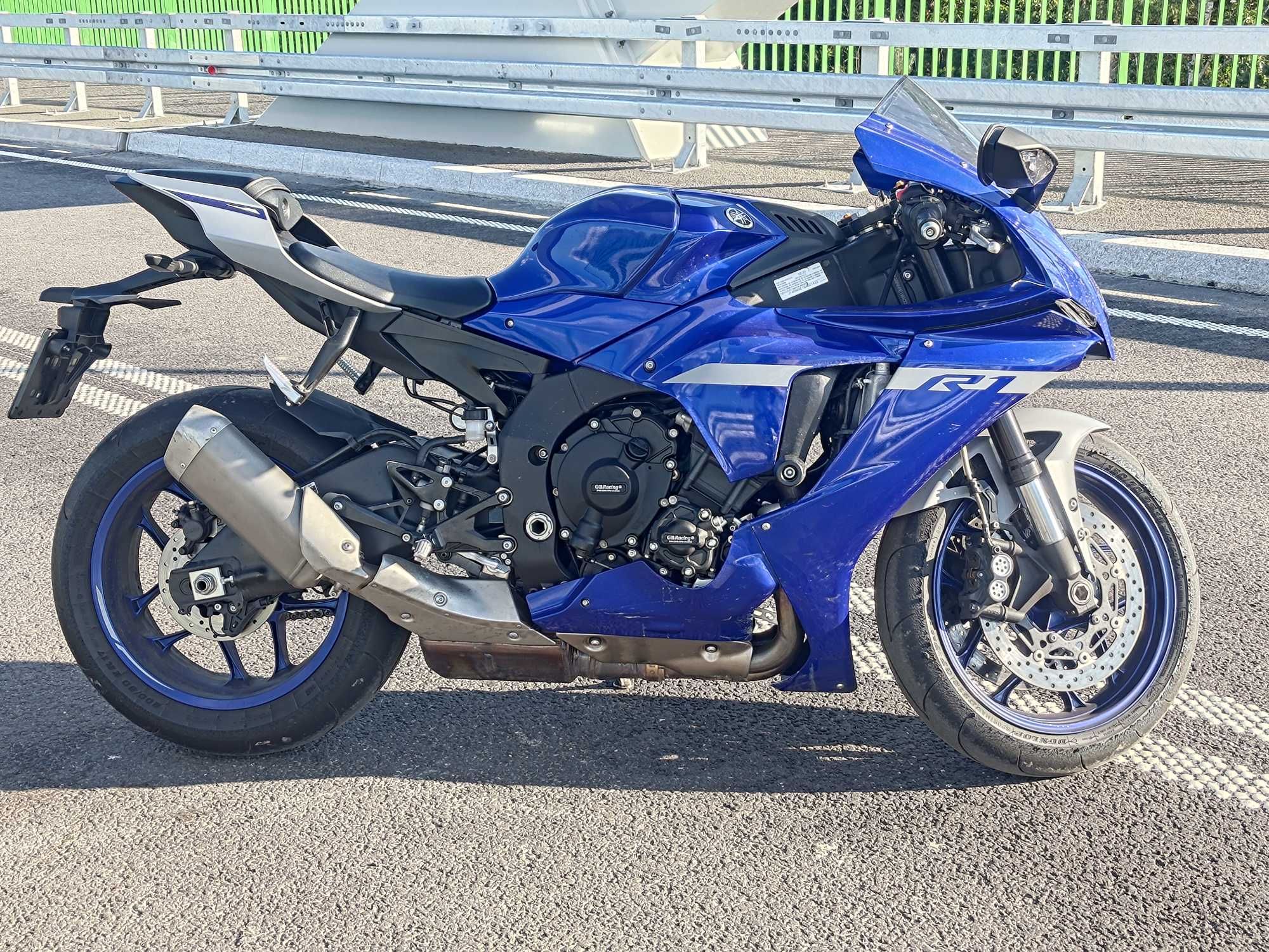 Yamaha R1 2021 rok, przebieg 6800km