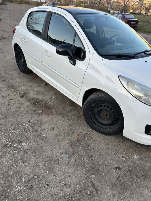 Продам Peugeot 207 2011 року турбодизель 1.6