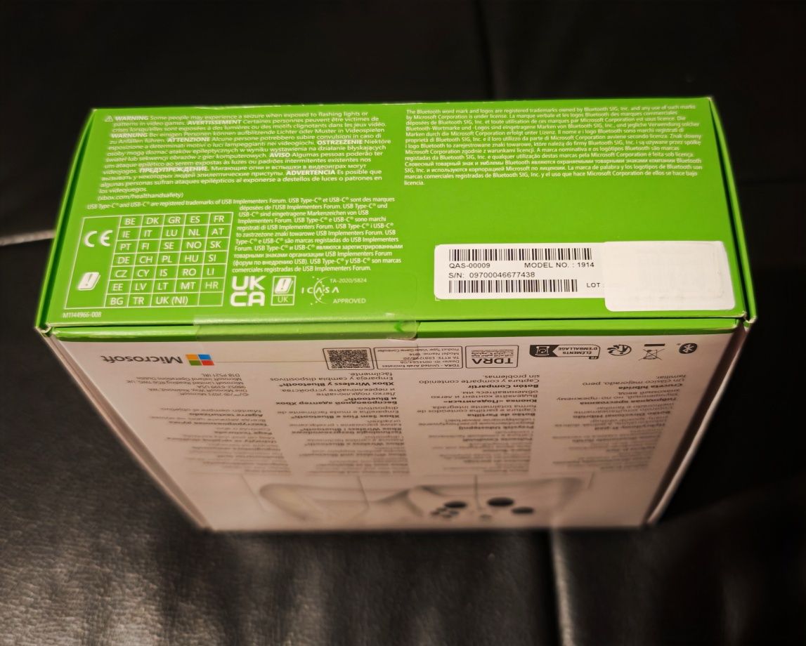 PAD MICROSOFT XBOX ONE s/x robot white