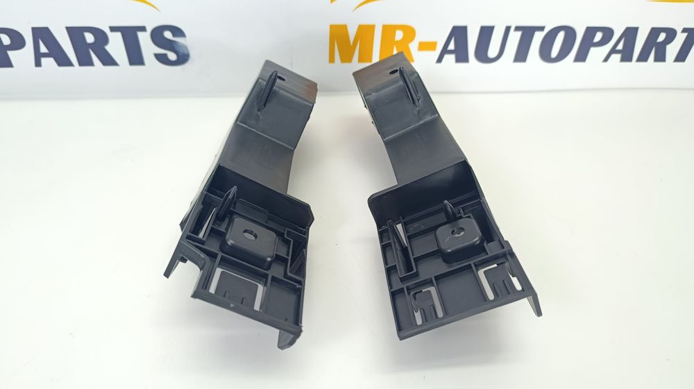 Кронштейн переднього бампера правий лівий Tesla Model 3 Highland