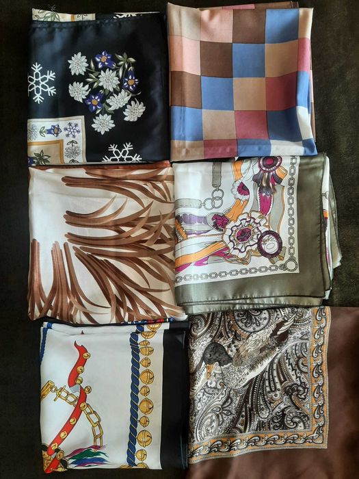 Lenços de senhora de padrões variados