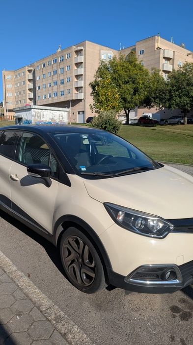 Renault Captur Bege