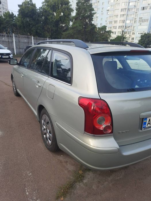 Продам Toyota Avensis
