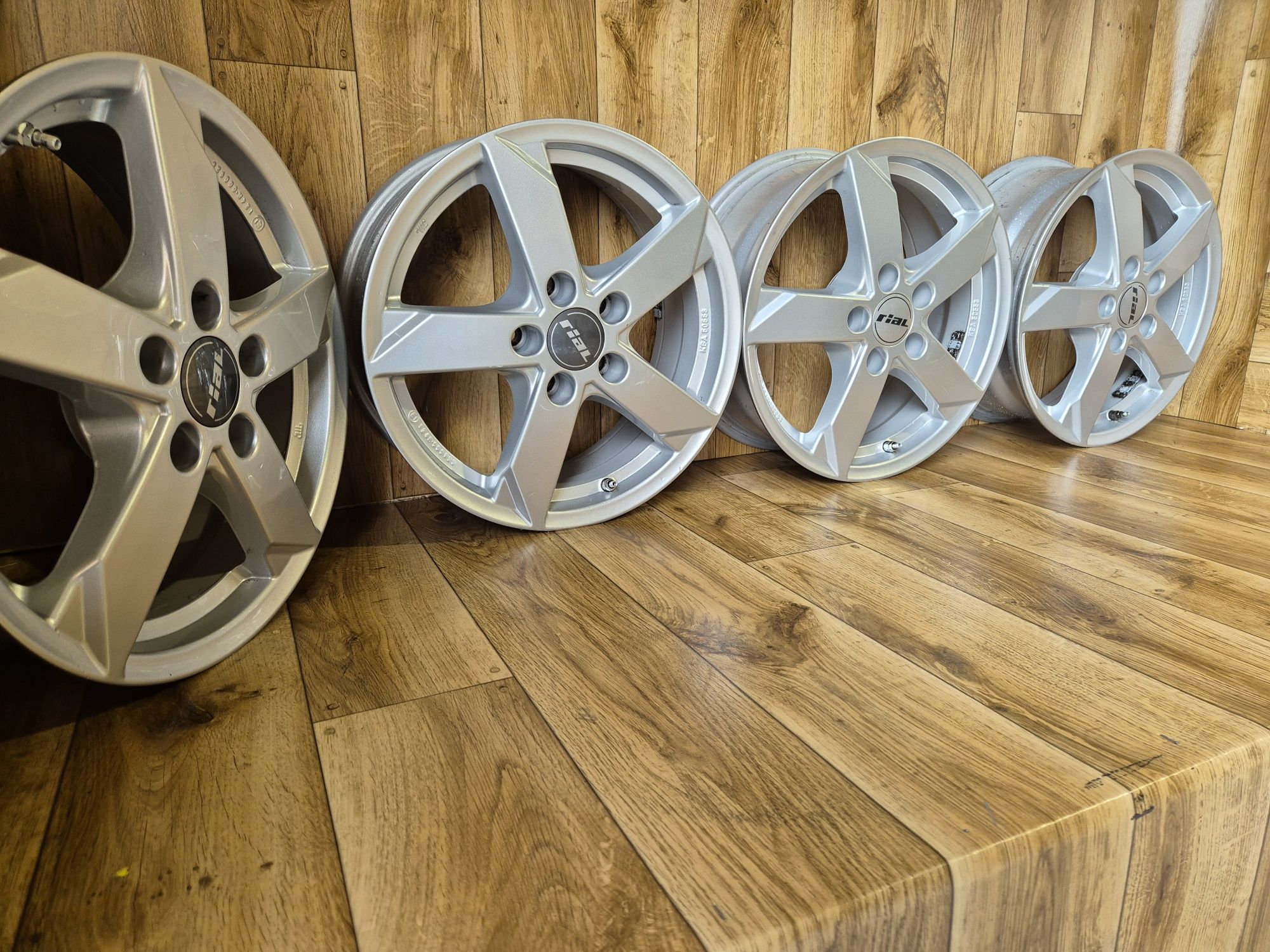 Alufelgi Rial 16 cali 5x112 et42 6,5j stan idealny VW Seat skoda Audi