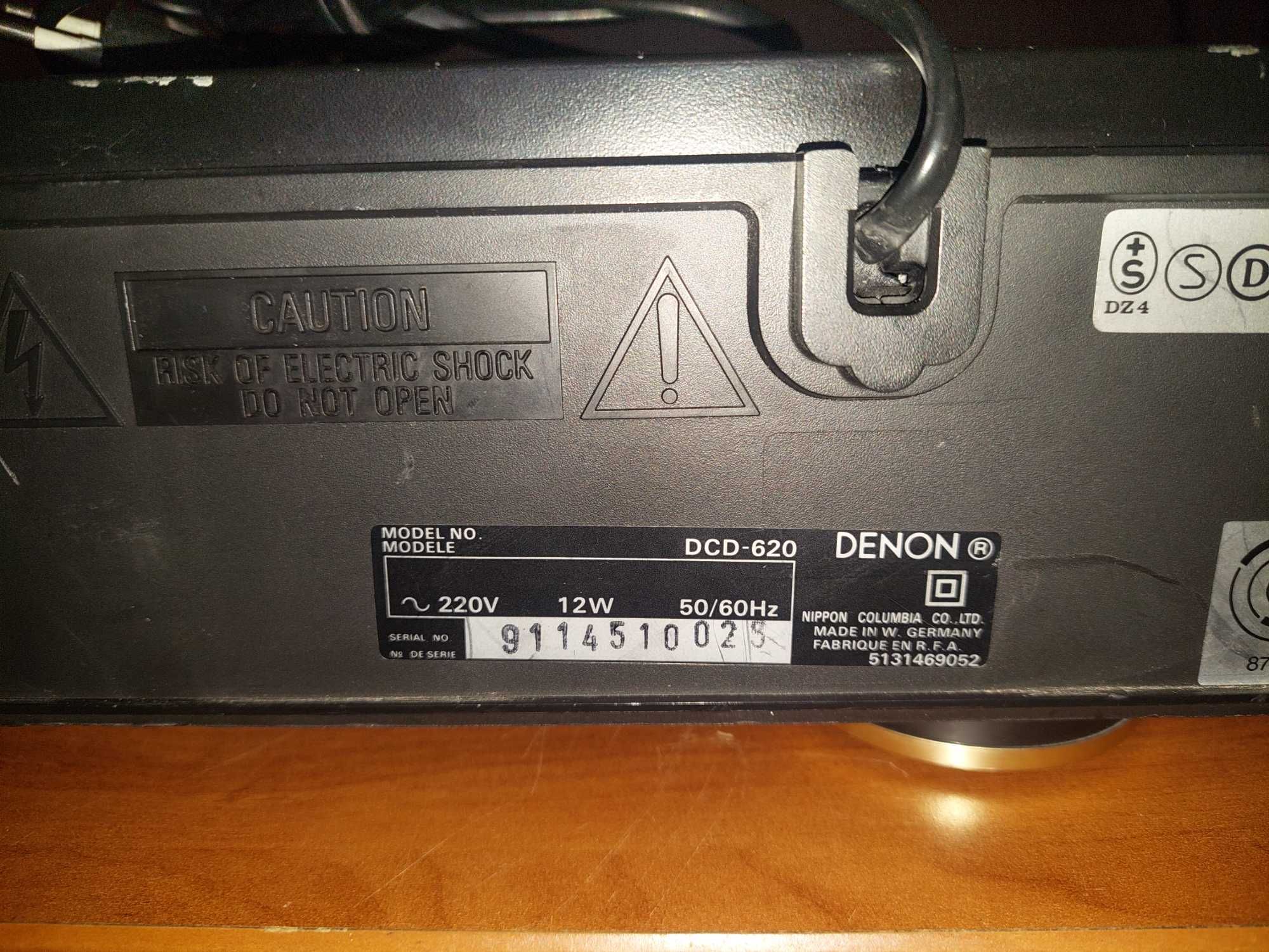 Odtwarzacz CD DENON DCD-620