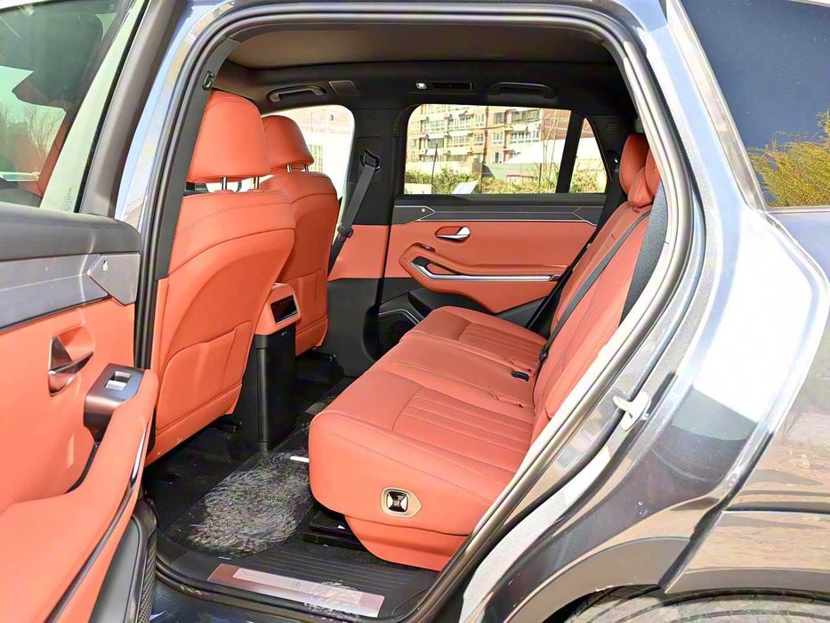 BYD, TANG L, 2025, Максимальна комплектація, 2WD