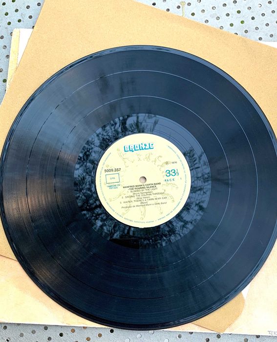 Manfred Mann's Earth Band – The Roaring Silence LP