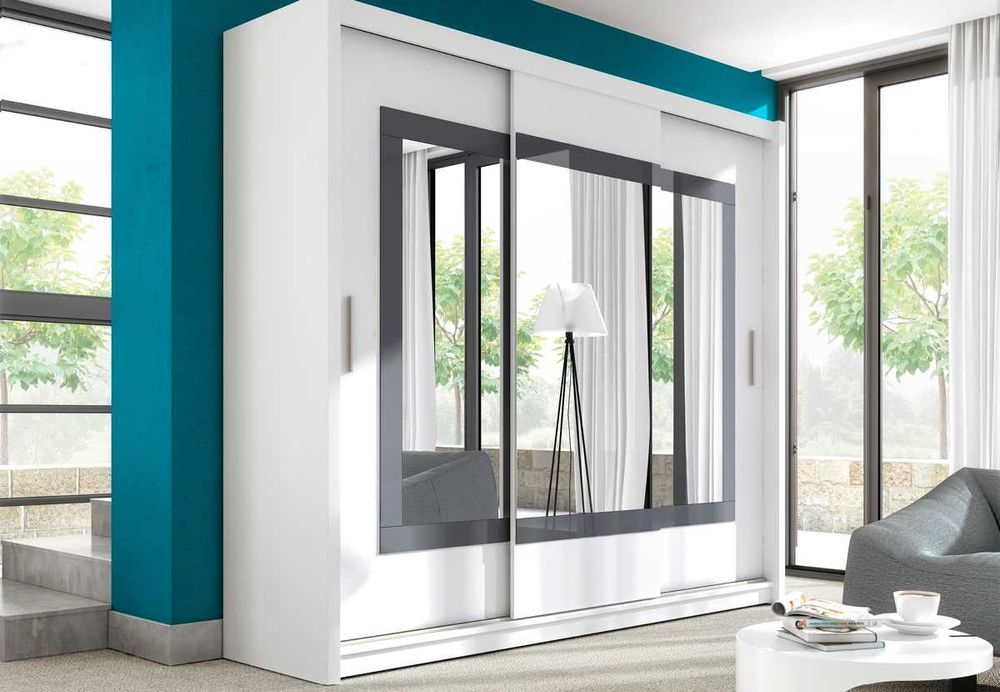 | Szafa Preston 250 | Przesuwana | Transport | Wniesienie | Montaż |