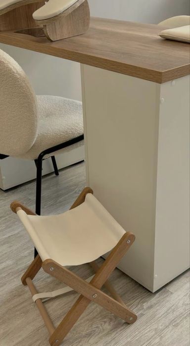 Місце для майстра з манікюру