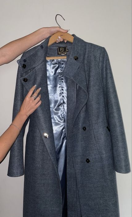 Жіноче пальто Fine line