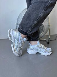 Жіночі кросівки Asics Gel-Kayano 14 білий з сріблом 0648 СУПЕР