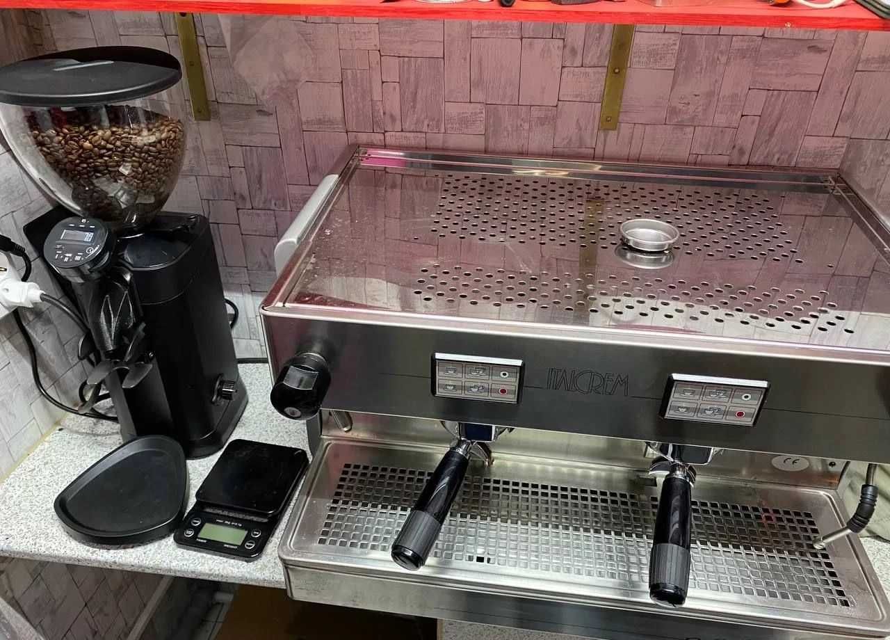 Оренда кавоварки Nuova Simonelli Рожкова Професійна Автомат Продаж